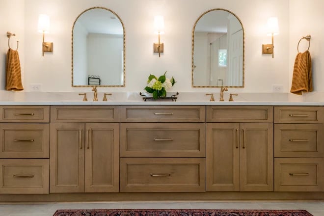 Two perfectly balanced mirrors above a double vanity